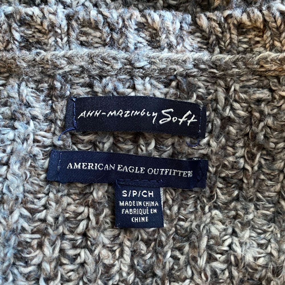 American Eagle Knit Sweater